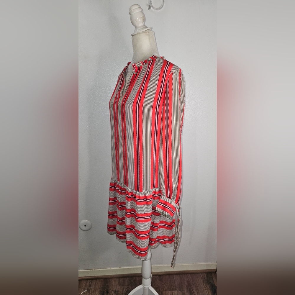 LOFT DRESS - Picture 2 of 6